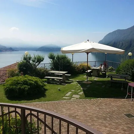 Hotel Miranda Riva di Solto