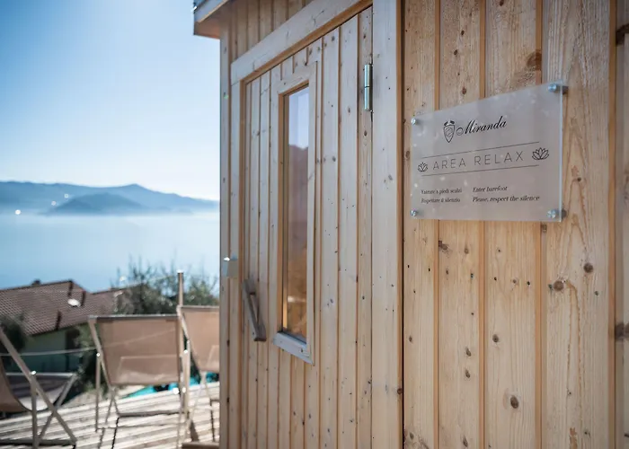 Miranda Riva di Solto